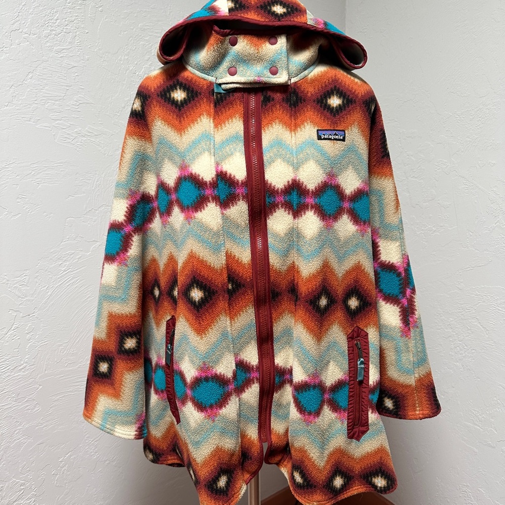 Patagonia Multicolor Patterned Cape